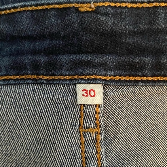 Levi's Mid Length Dark Wash Denim Shorts - Picture 7 of 10